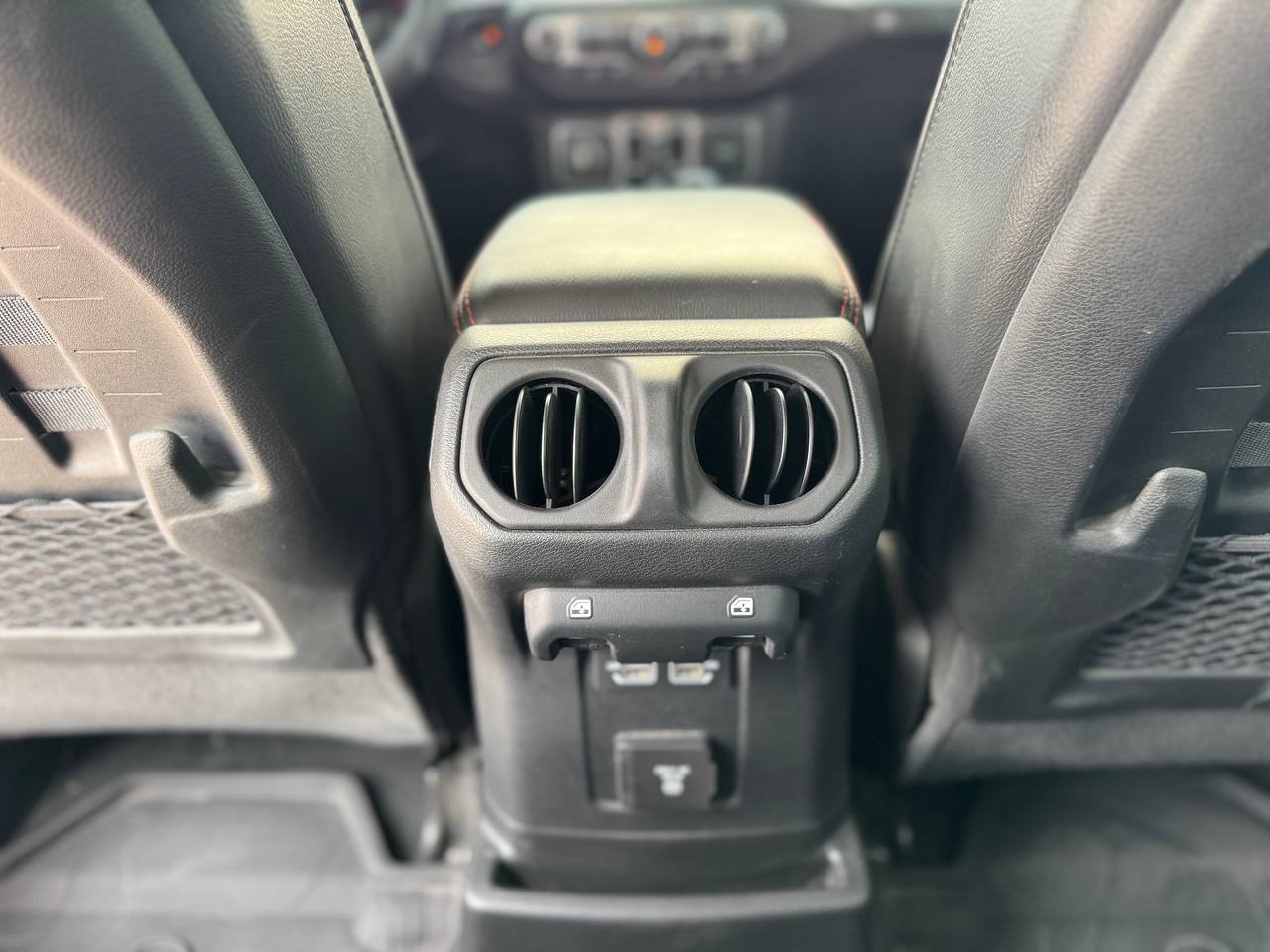 Jeep Wrangler Unlimited 2023 GCC specs - Image 13