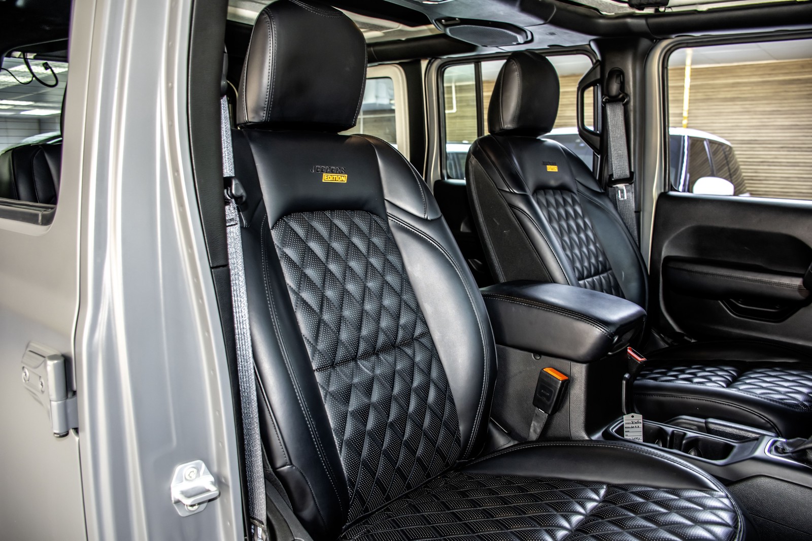 Jeep Wrangler Unlimited Sport 2023 GCC specs - Image 10