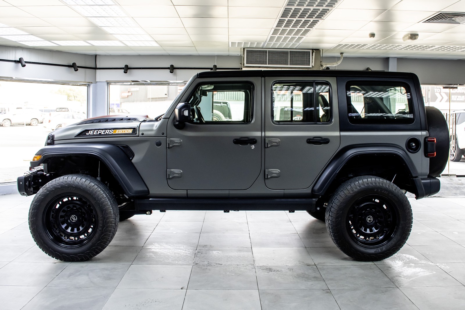 Jeep Wrangler Unlimited Sport 2023 GCC specs - Image 5