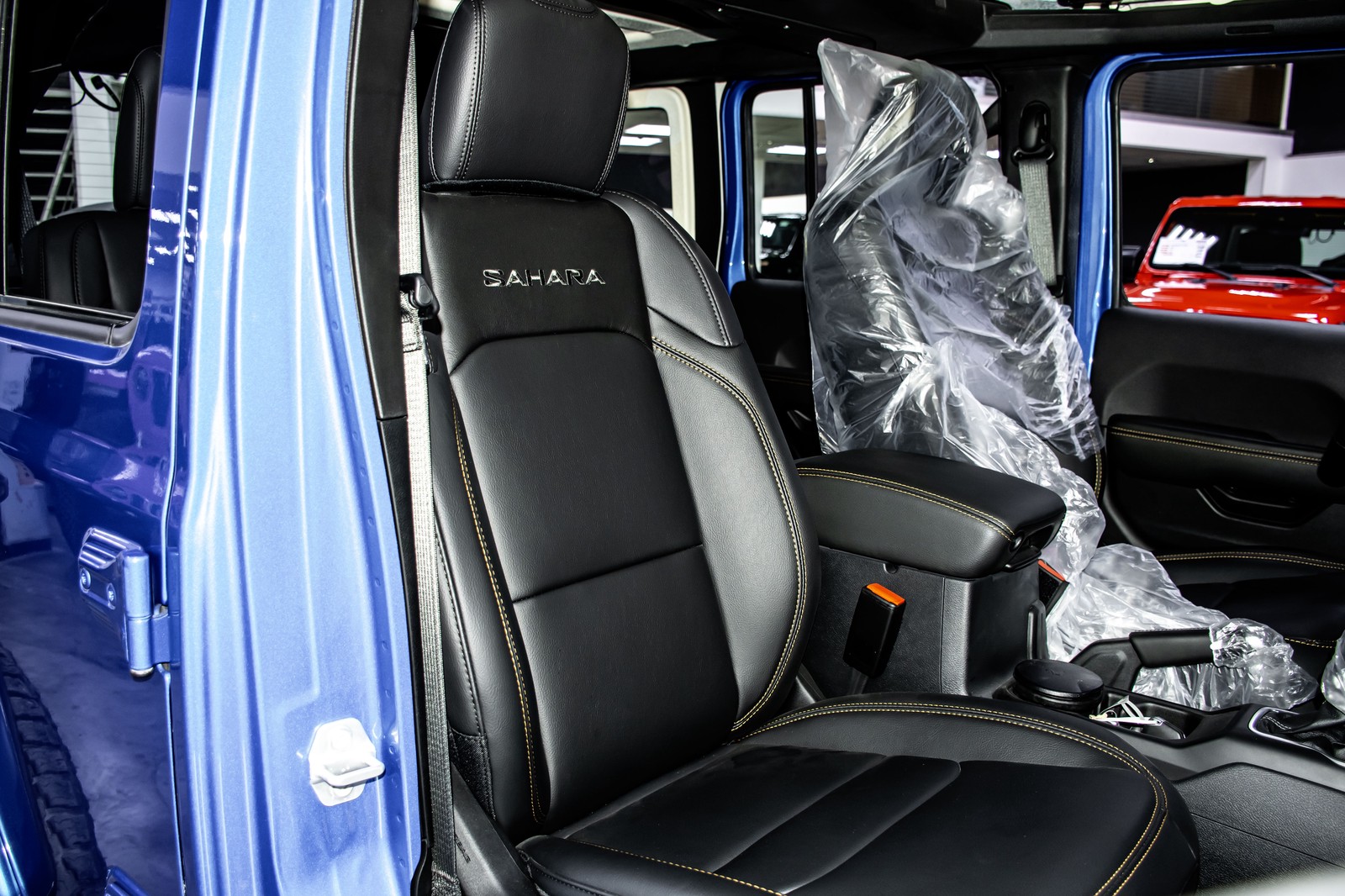 Jeep Wrangler Unlimited Sahara 2024 - Jeepers Edition Stage 2 - Image 18