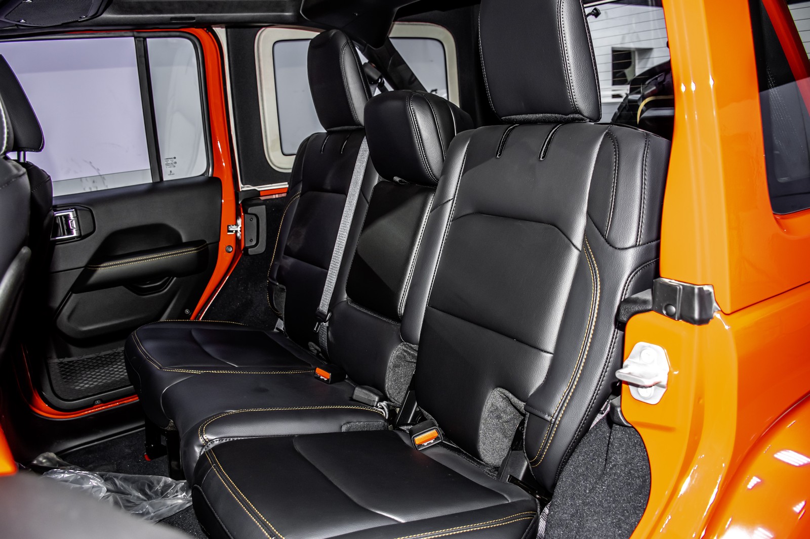 Jeep Wrangler Unlimited Sahara 2024 GCC specs - Image 19