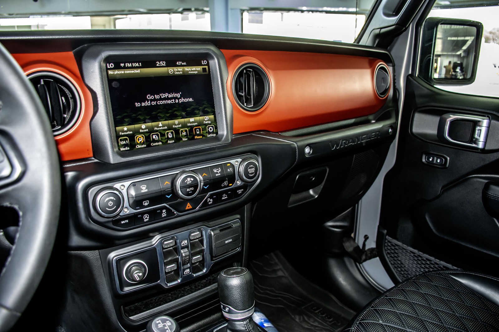 Jeep Wrangler Unlimited Sport 2023 GCC specs - Image 16