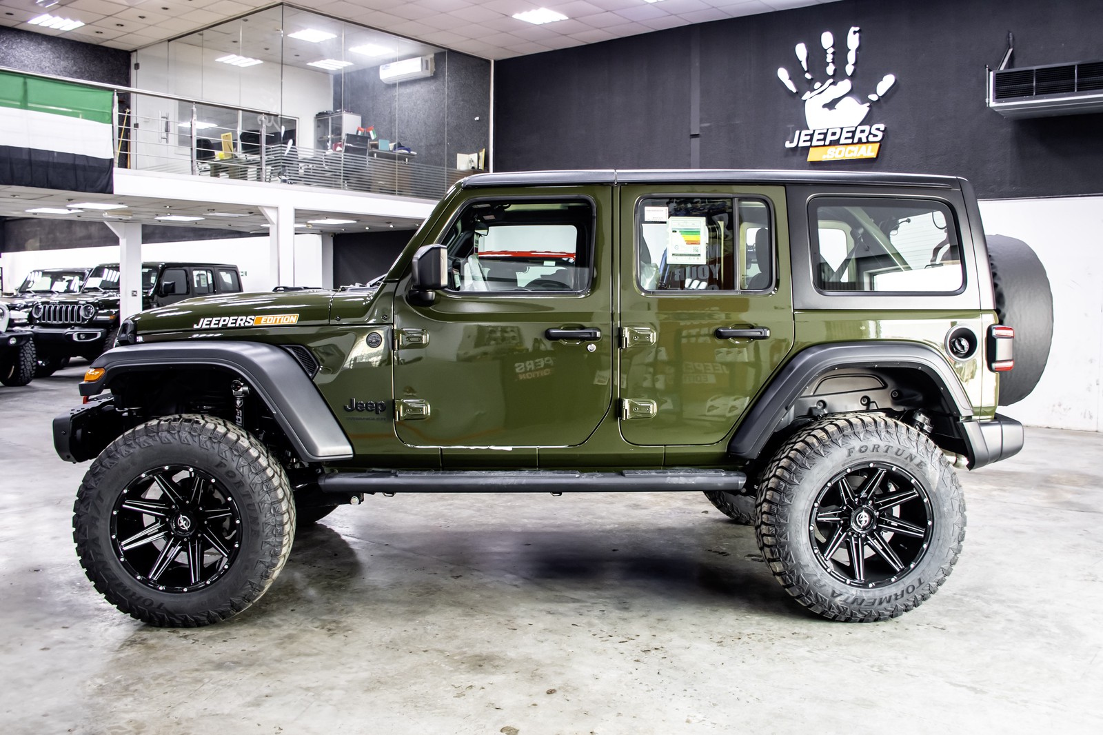 Jeep Wrangler Unlimited Sport 2024 - Jeepers Edition Stage 3 - Image 5