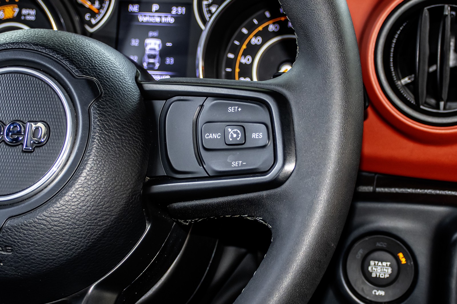 Jeep Wrangler Unlimited Sport 2023 GCC specs - Image 12