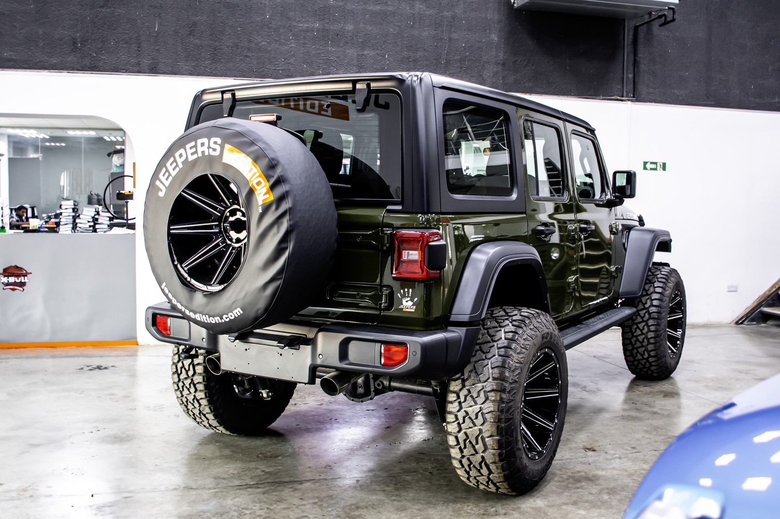 Jeep Wrangler Unlimited Sport 2024 - Jeepers Edition Stage 3 - Image 6