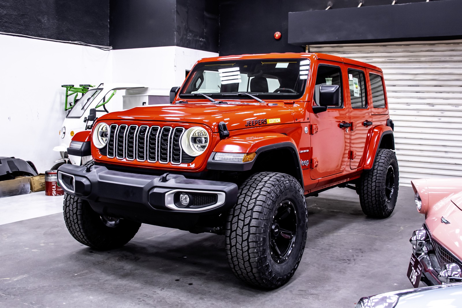 Jeep Wrangler Unlimited Sahara 2024 GCC specs - Image 3