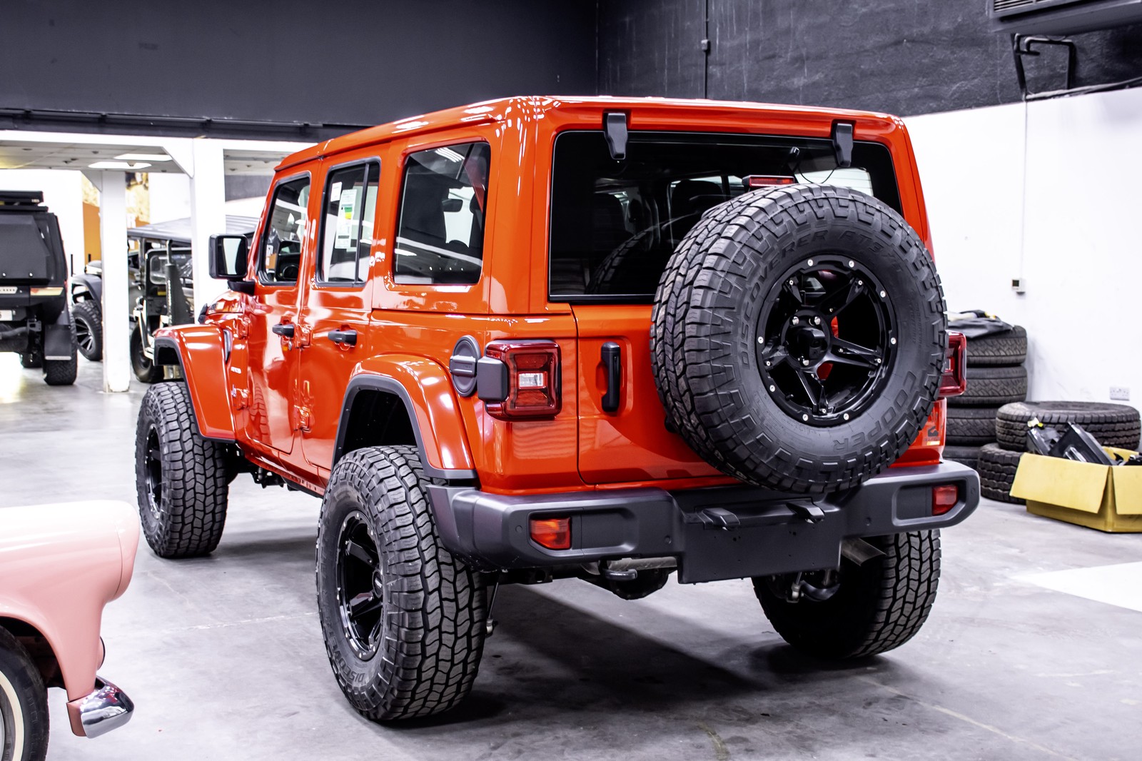 Jeep Wrangler Unlimited Sahara 2024 GCC specs - Image 7